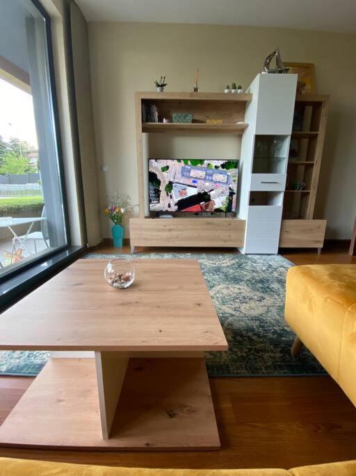 Lovely And Quiet Flat Wmn15 With Terrace/Pool Варна Экстерьер фото